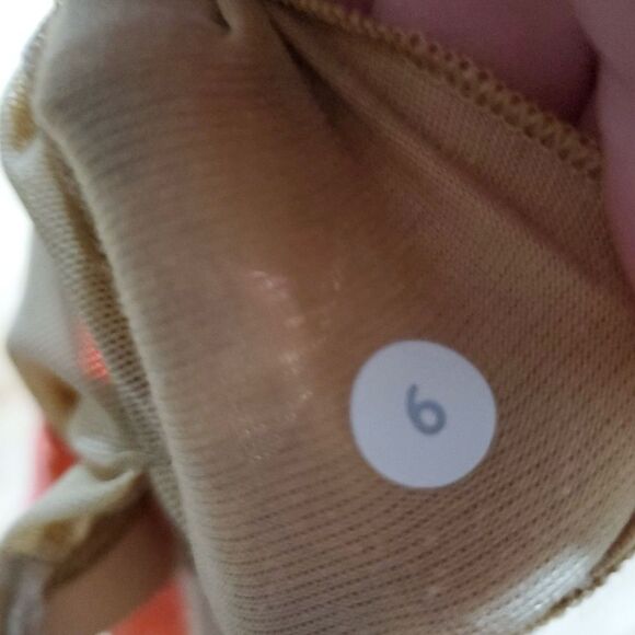 EUC lululemon Scoop me Back Peach Athletic Tank Top - Picture 7 of 9